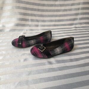 Modit Pink/Black Plaid with Buckle: Ballet Flats Sz 2 Girls
